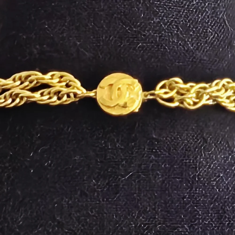 Vintage Chanel Lagerfeld Iconic Statement CC Swagged Collar Gold-plated Necklace